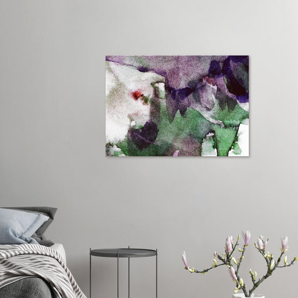 Fine-Art Poster „Blatt 21.1“ aus dem „Blauen Skizzenbuch“ von johann franki an einer weißgekalkten Wand einer Couchecke – das  Motiv im landscape-Format zeigt eine abstrakte Kompositionen in Landschaftsfarben, in das der Betrachter eintauchen kann.
