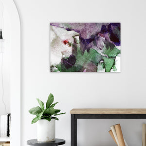 Fine-Art Poster „Blatt 21.1“ aus dem „Blauen Skizzenbuch“ von johann franki an einer weißgekalkten Wand über einer Anrichte zeigt eine abstrakte Kompositionen in Landschaftsfarben, in das der Betrachter eintauchen kann.